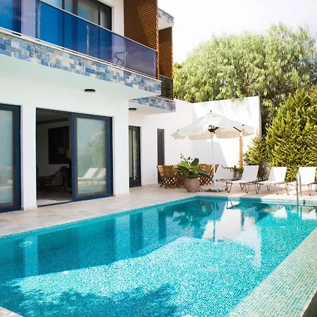 Important Group | Prestige Villa *